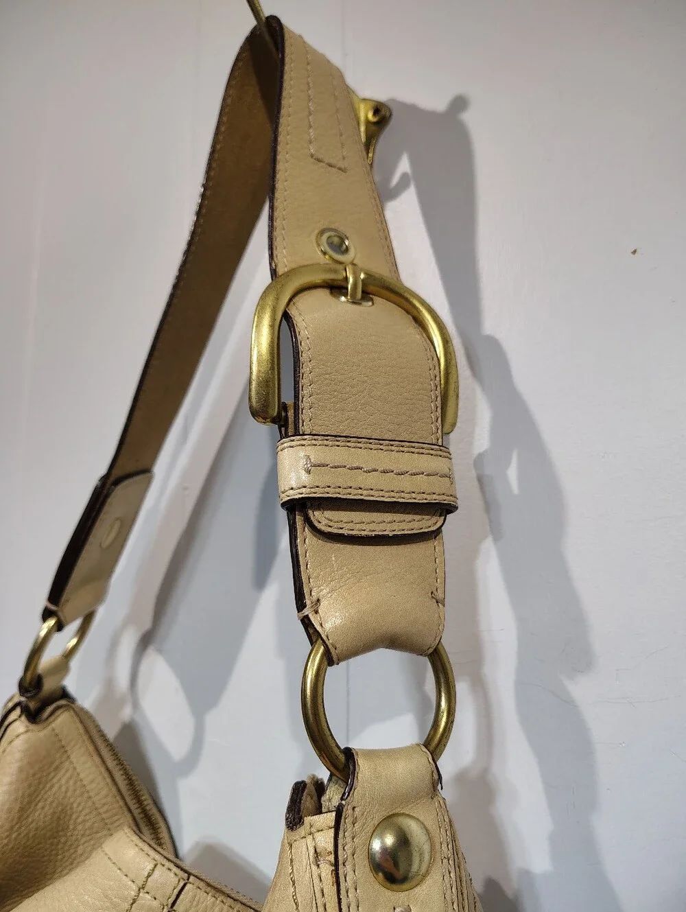 Coach Soho Hobo Bag 11839 Beige Cream Pebbled Leather Buckle Shoulder Tote‎